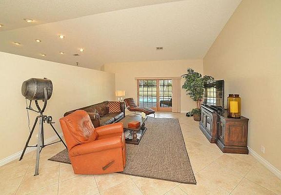 Home For Sale In Island Lakes