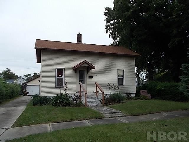 1st image of 554 E North St