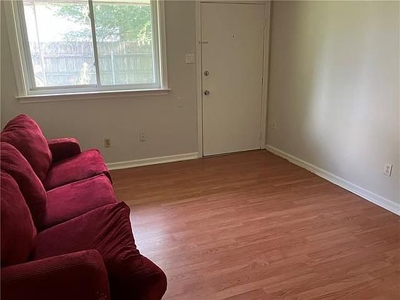 3rd image of 908 Helios Ave APT A