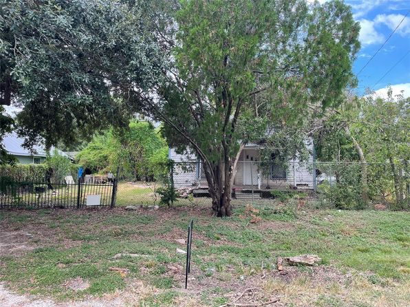 420 4th St, Rosenberg, TX 77471