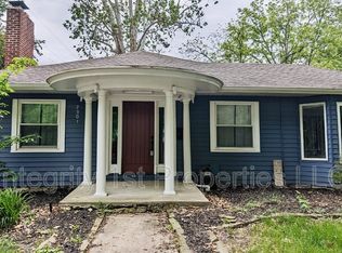 7301 Summit St, Kansas City, MO 64114