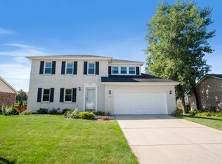 1821 Eaton Dr, Woodridge, IL 60517