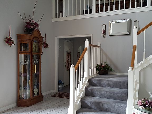 2nd image of 109 Rocky Pointe Ct