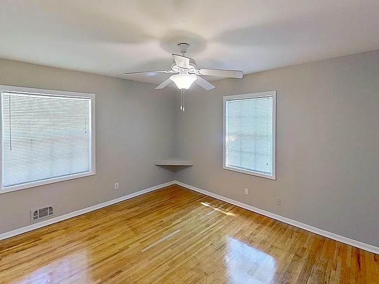5326 Heather Ln — Photo 14