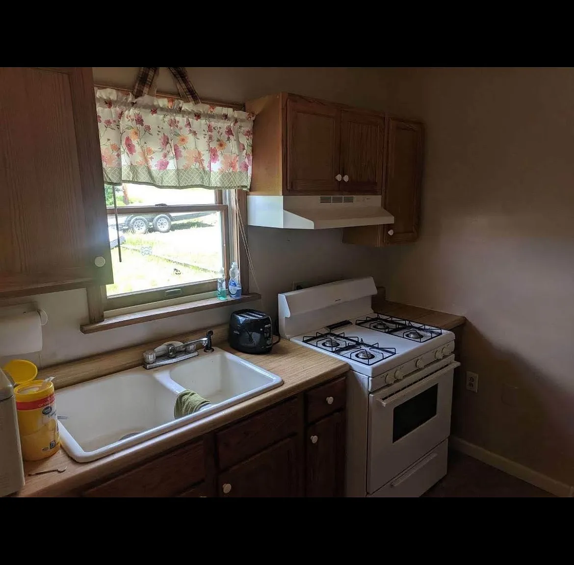 1 bed, 1200 sqft, $750 — Photo 4