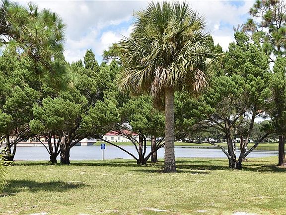 4th image of 453 Egret Cir