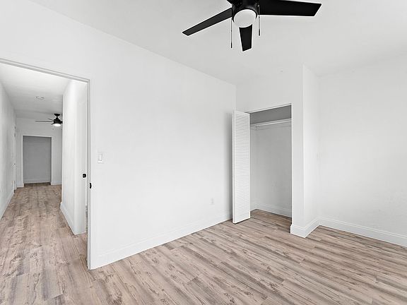 5th image of 420 NW South River Dr #400-7