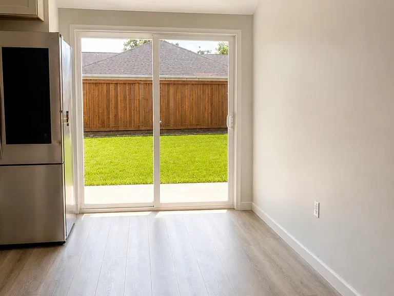 4834 Tidewater Dr — Photo 6