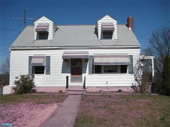 2315 Grandview Blvd photo 1