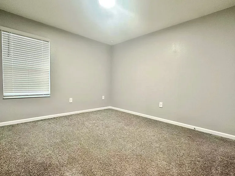 519 Hatteras Rd — Photo 17