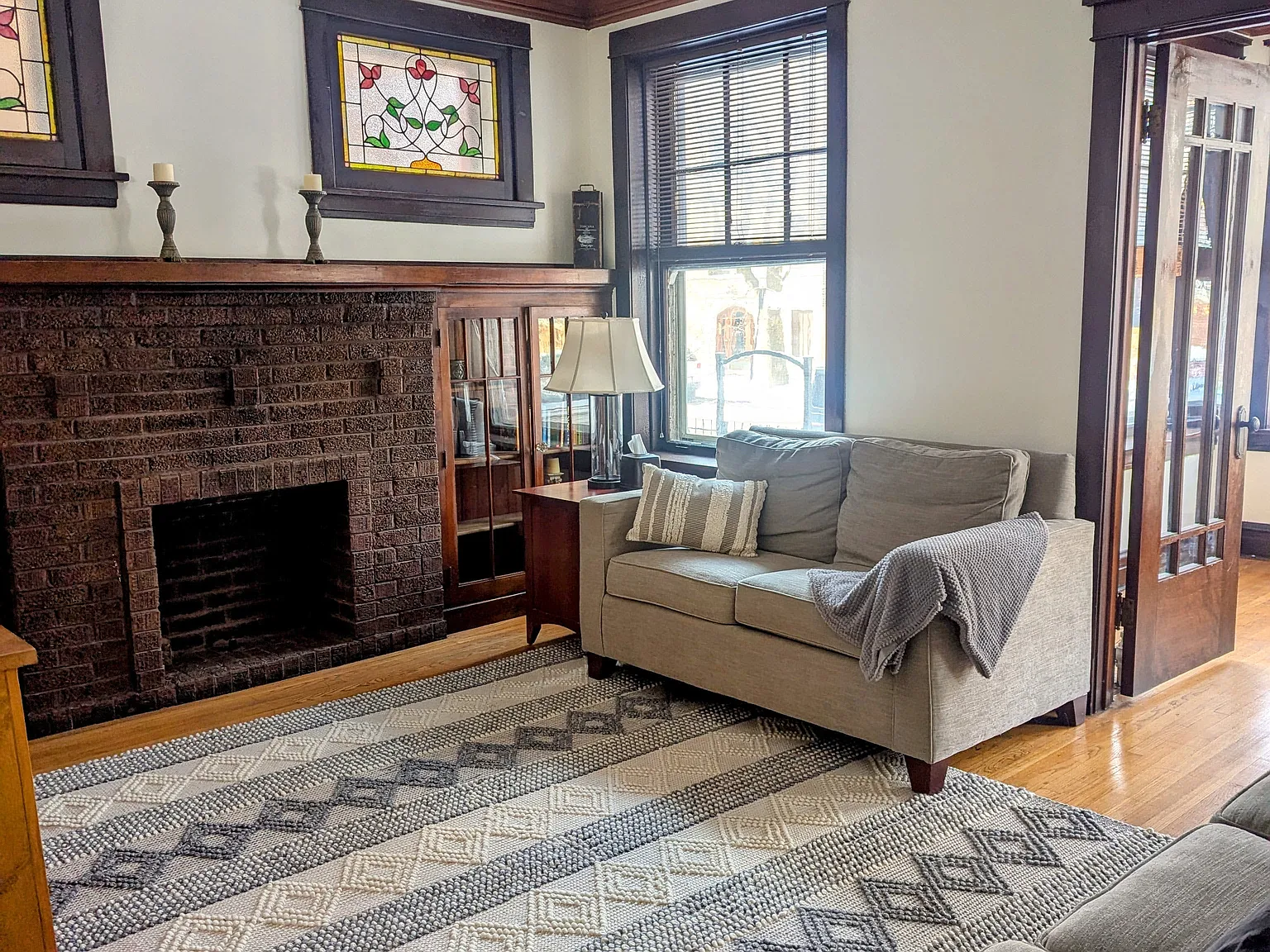 2 bed, 1300 sqft, $3,570 — Photo 1