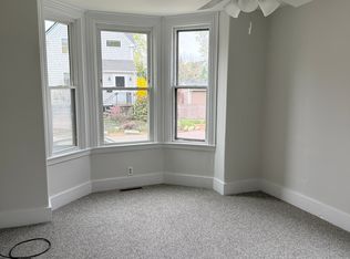 1 Sawin St APT 1, Natick, MA 01760
