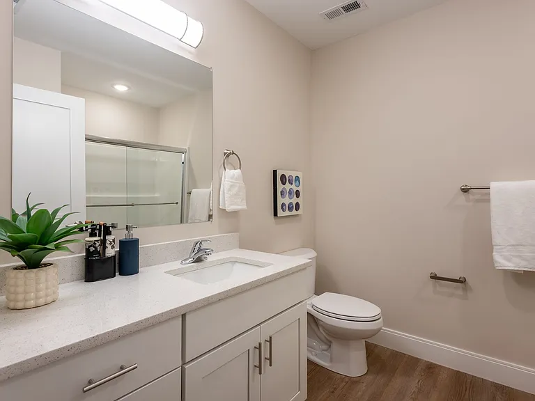 Truslow Residences — Photo 9