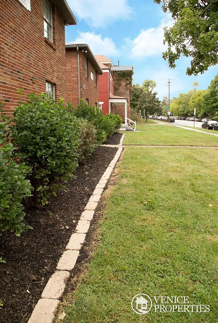 3 Bedroom on OSU Campus — Photo 4