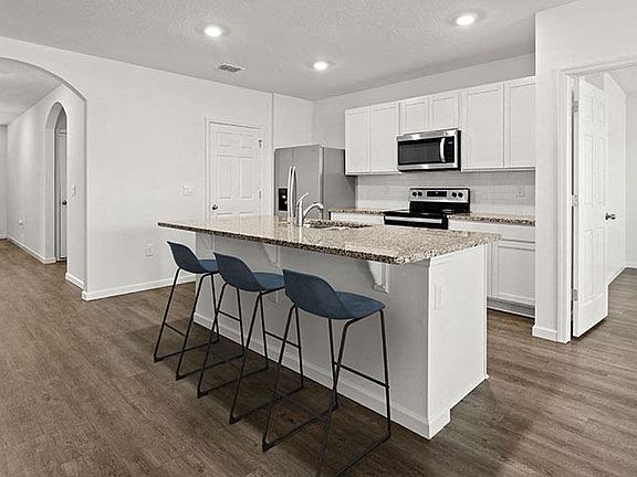 2nd image of 3661 Verdi Cir SE #5037694