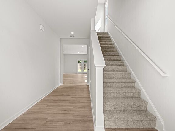 3rd image of 93 Babcock Dr NE