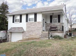 9230 Edmund St, Philadelphia, PA 19114