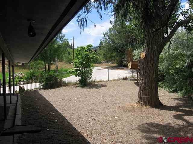 2nd image of 2602 Junction St