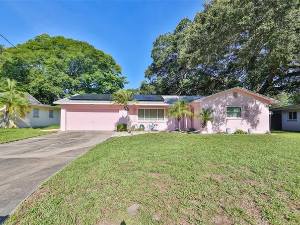 1318 S Hillcrest Ave, Clearwater, FL 33756