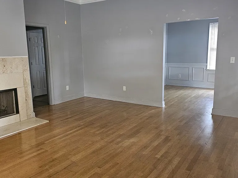 1333 Oak St SW — Photo 2