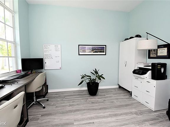 4th image of 11738 Holly Creek Dr