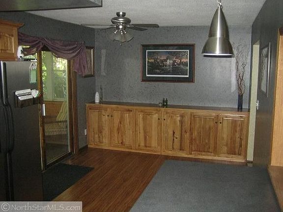 4th image of 1597 Woodland Dr
