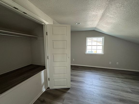 2nd image of 406 N Dogwood St
