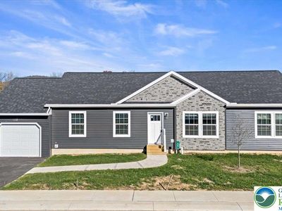 1410 Heytesbury Rd, Lehigh Township, PA, 18088