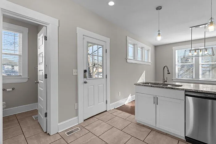 2701 Northumberland Ave — Photo 17