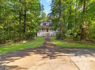 24 Kendall Ln, Hogansville, GA 30230