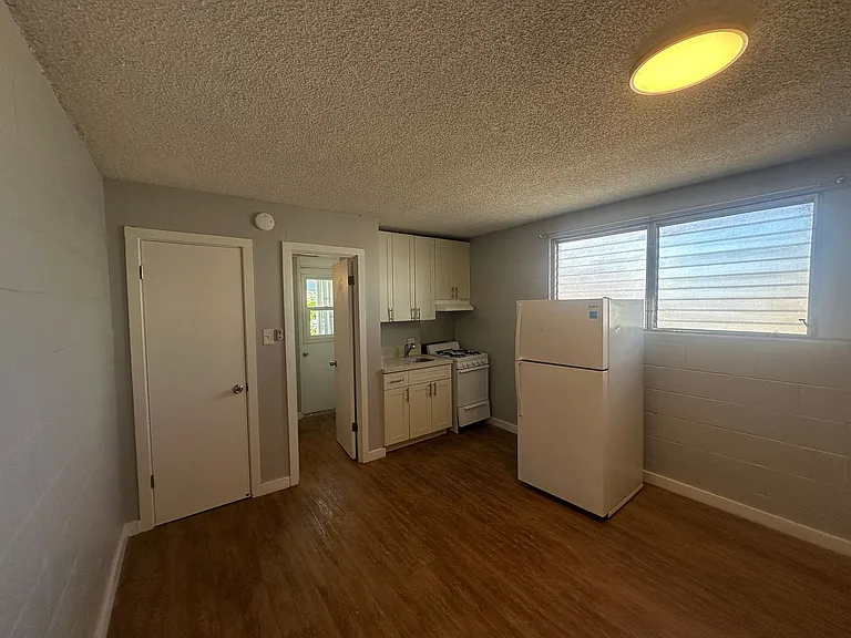 1832 Citron St — Photo 11