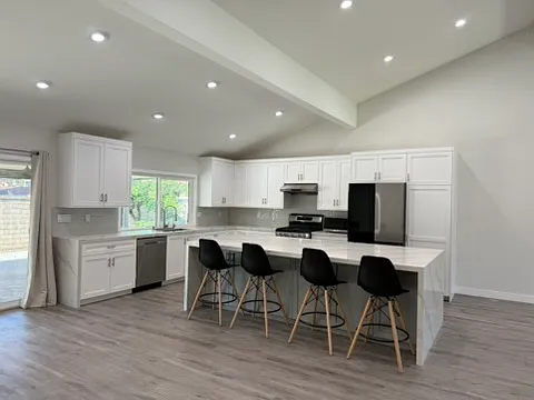 Almond Ave. 2107 W. - 1 — Photo 4