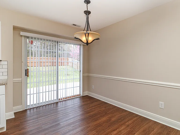 4401 Craven Hill Dr — Photo 8