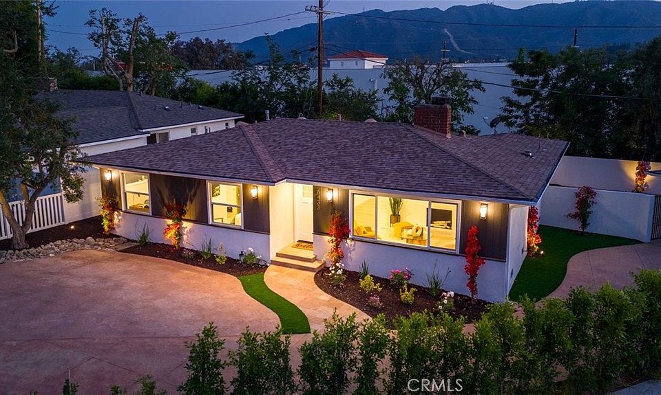 1st image of 6433 Creemore Ln