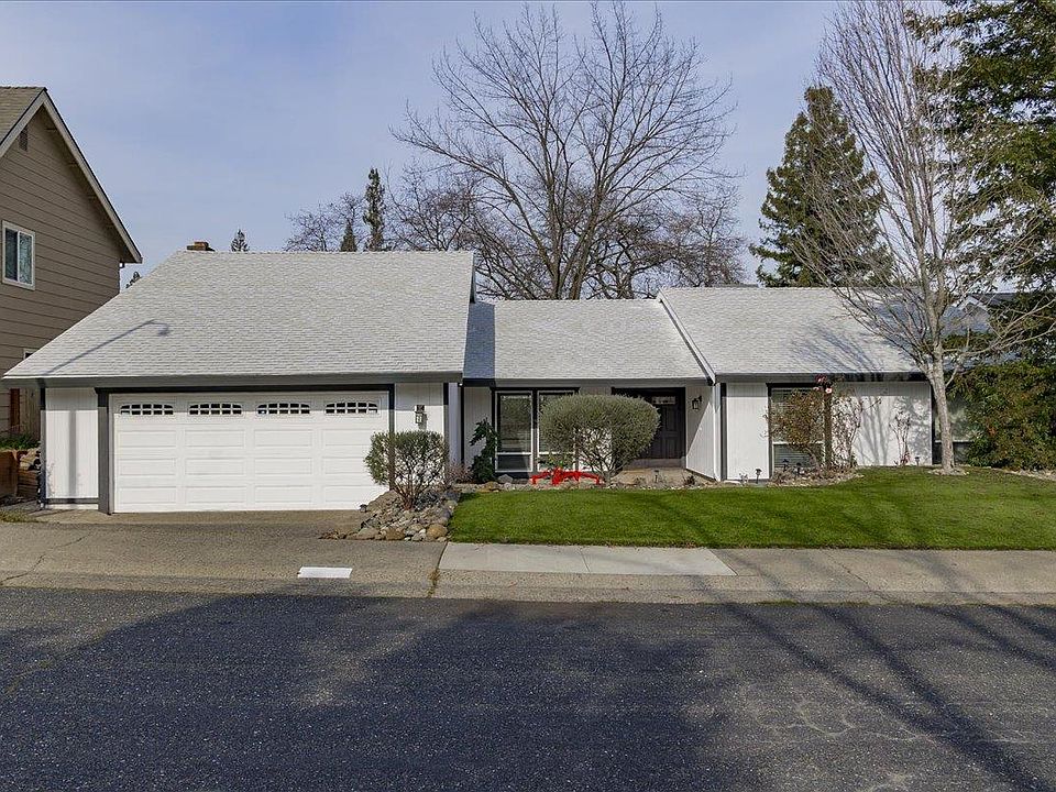 1st image of 2106 Van Ness Dr