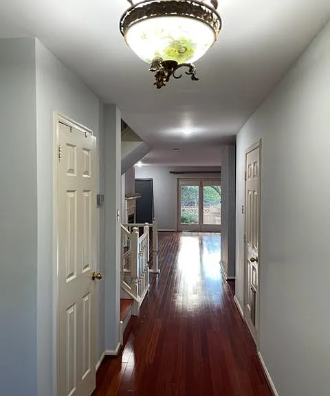 11 Sturbridge Ln — Photo 2
