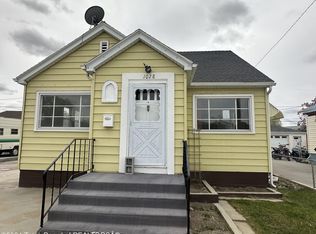 1028 9th St, Rock Springs, WY 82901