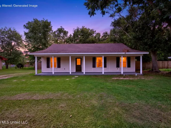 199 McCaughan Ave, Long Beach, MS 39560