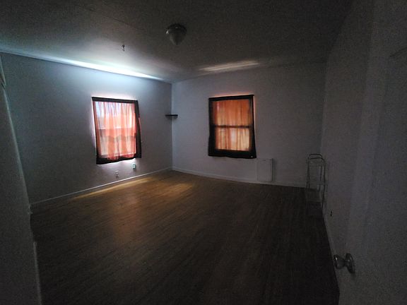 4th image of 2637 W Morten Ave APT A