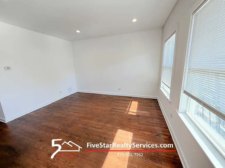 4729 N Saint Louis Ave #2 — Photo 6