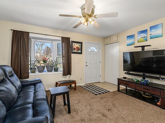 4th image of 8415 Tauromee Ave