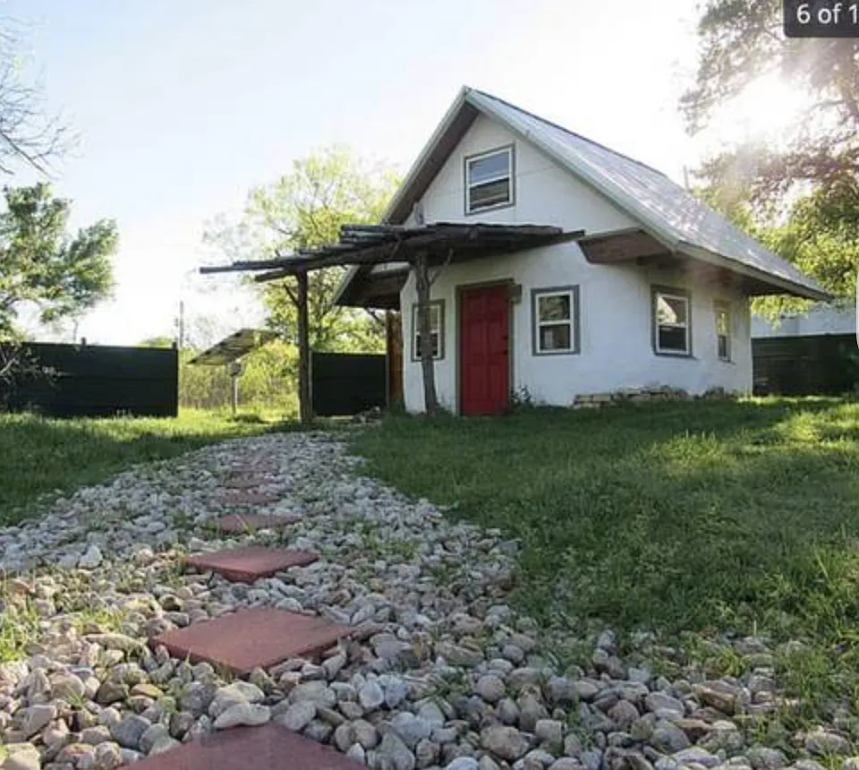 Armadillo Ln, Bastrop — Photo 2
