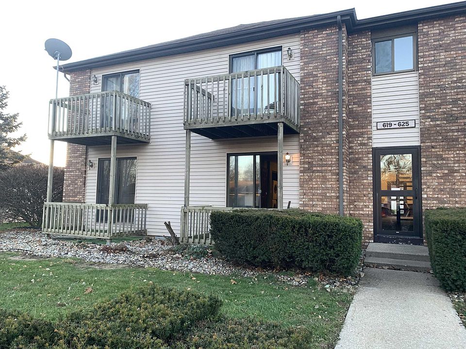 1st image of 619 Clarinet Blvd E