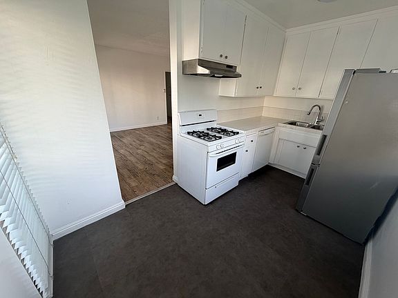 2nd image of 3623 Dunn Dr APT 3