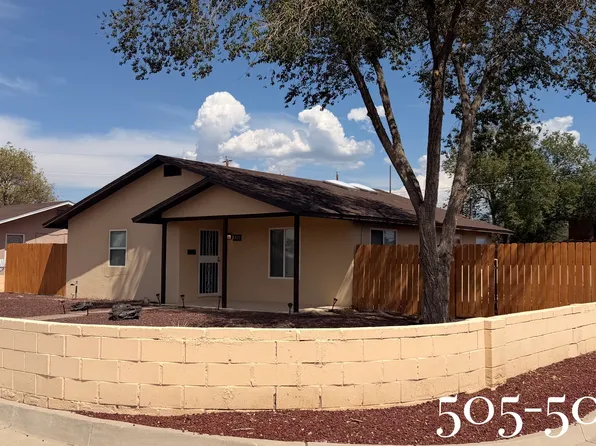 4902 La Cienega St NW, Albuquerque, NM 87107