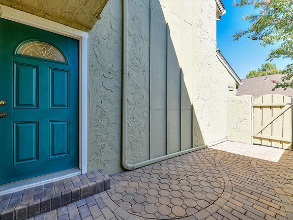 2nd image of 221 Elm Wood Ct
