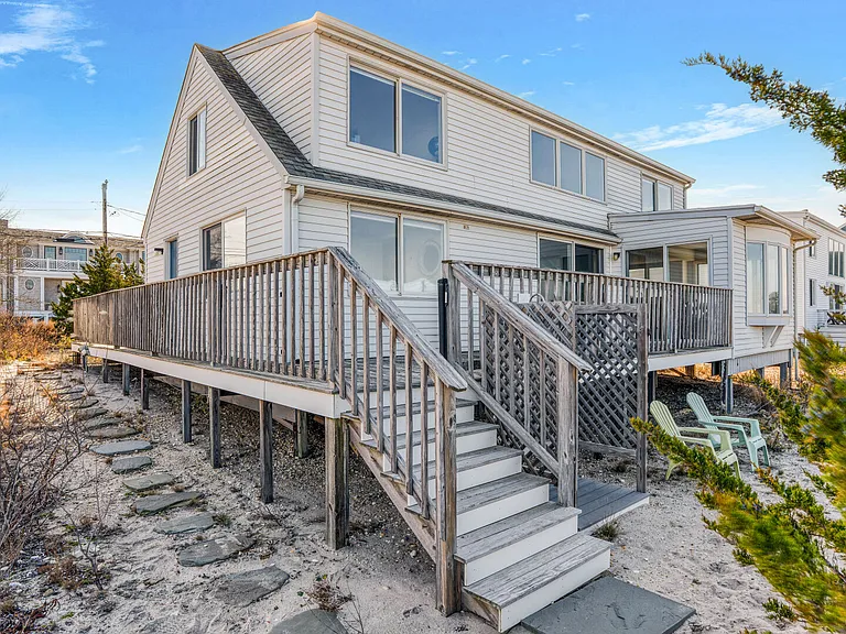 135 Cold Spring Point Rd — Photo 4