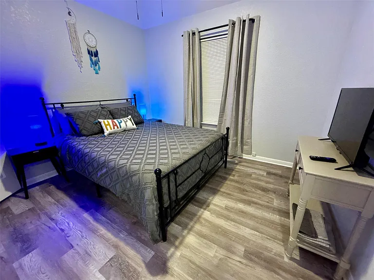 1701 Lynx Cir — Photo 10
