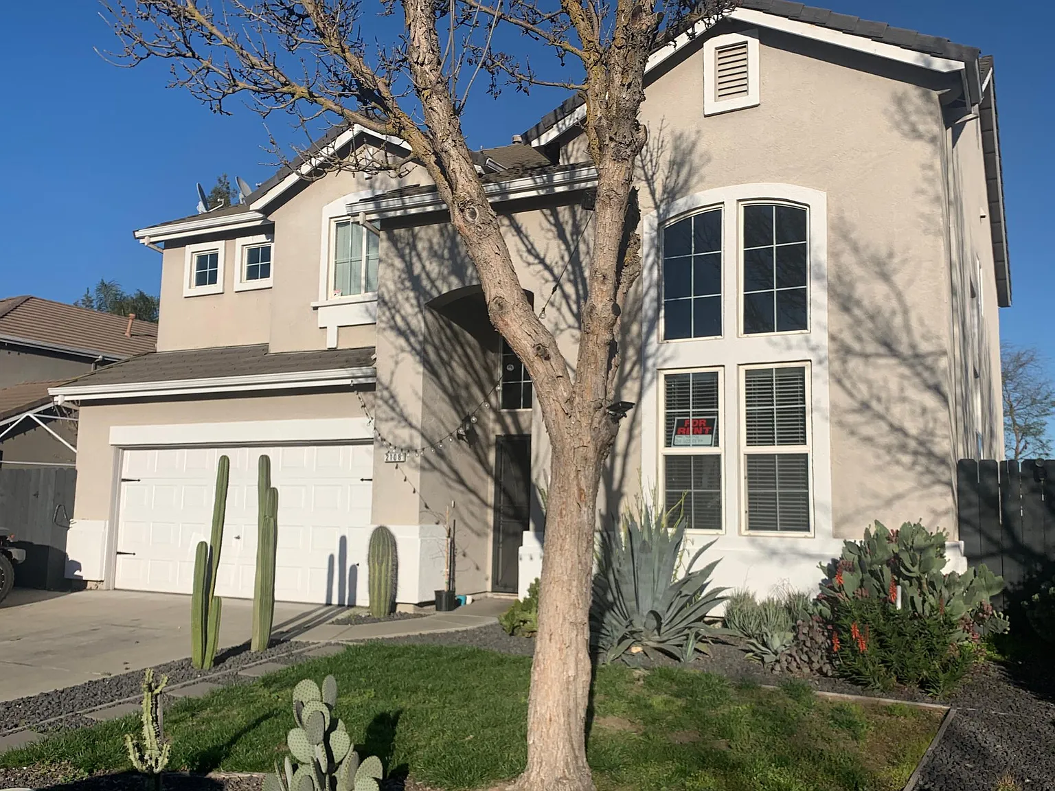 2108 Rampart St photo 1