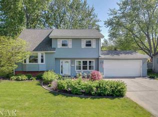 315 Garfield Dr, Bloomington, IL